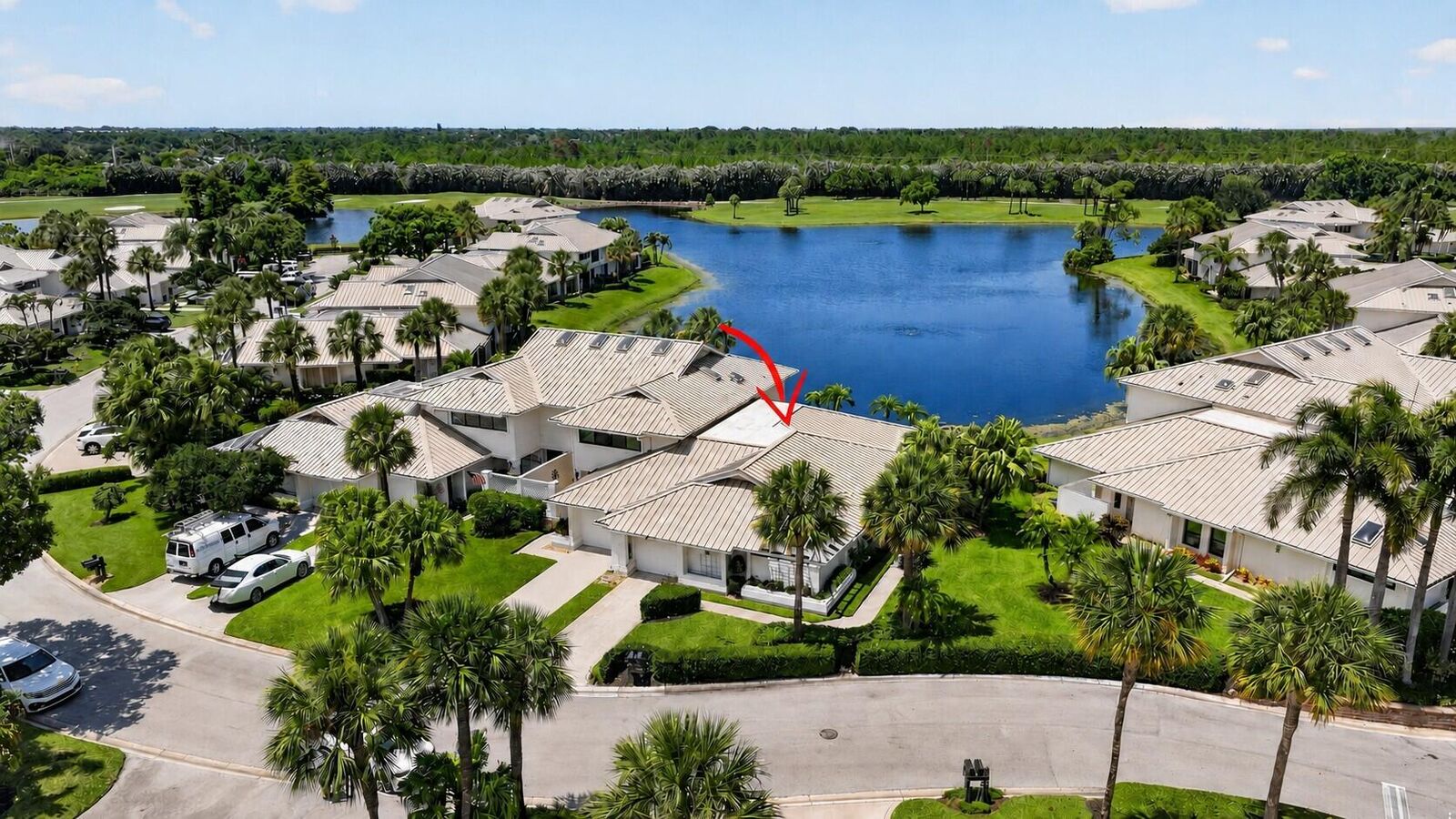 Property Photo: 5632 SE Foxcross Place FL 34997