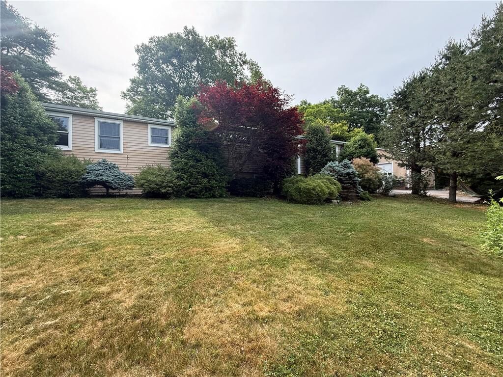 Property Photo:  1 Edgewood Avenue  RI 02804 