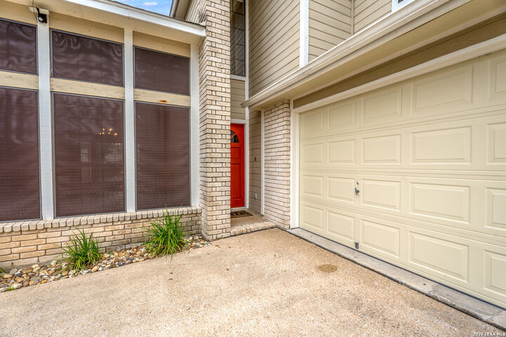 Property Photo:  1139 Summit Crst  TX 78258 