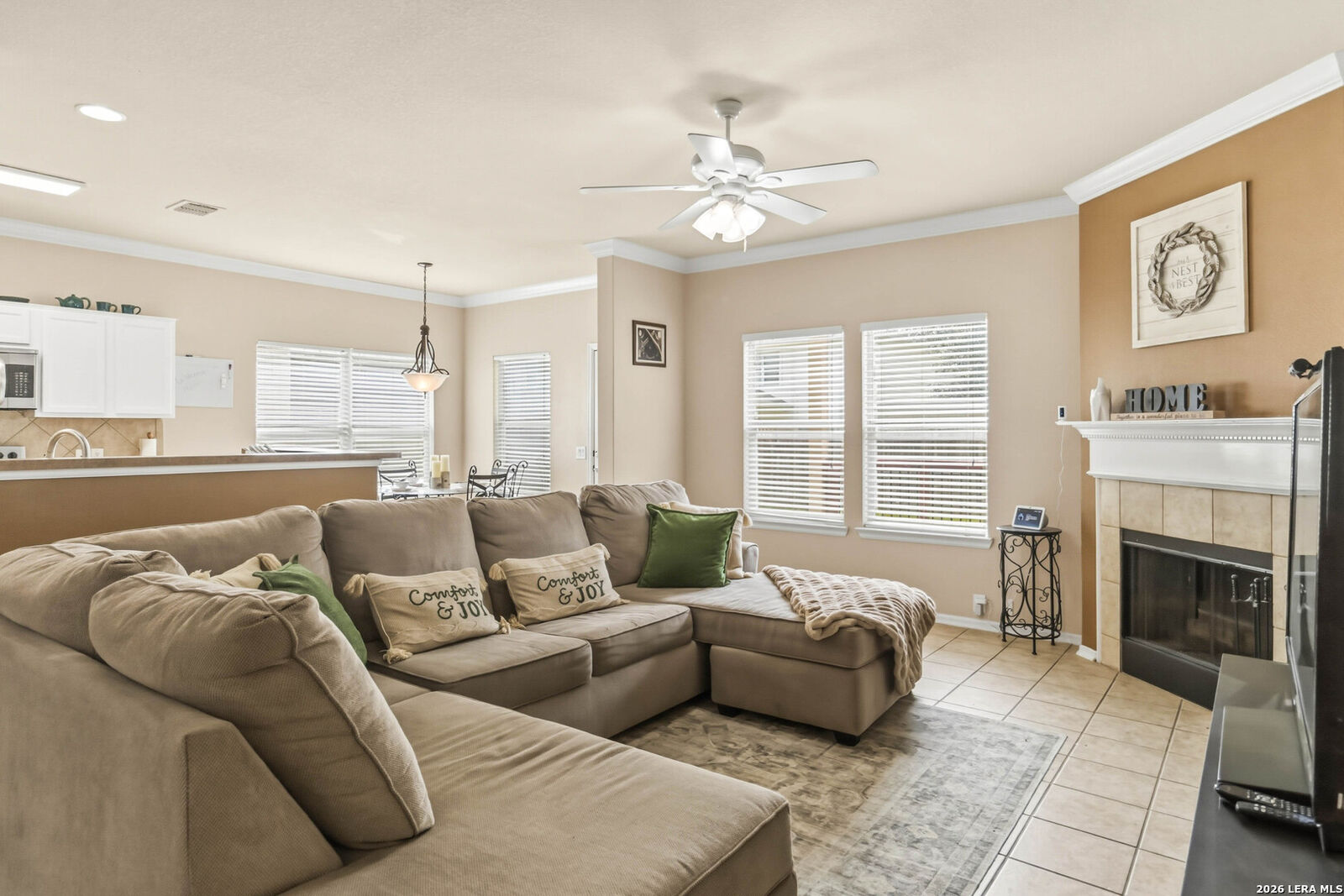 Property Photo:  636 Silo St  TX 78154 