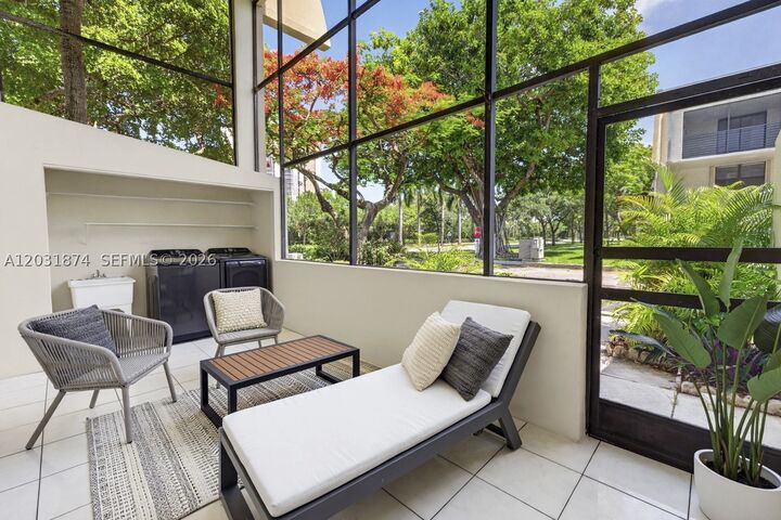 Property Photo:  20300 W Country Club Dr 106-3  FL 33180 