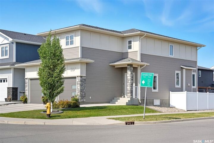 Property Photo: 387 Underhill Bend SK S7V 0N1