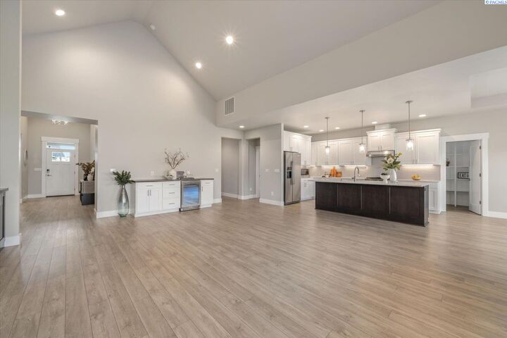 Property Photo:  2791 Ketch Road  WA 99354 