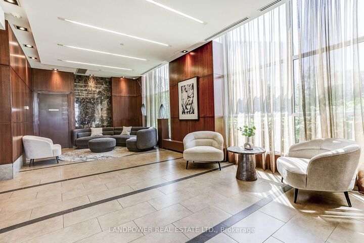 Property Photo:  2015 Sheppard Avenue E 2006  ON M2J 0B3 