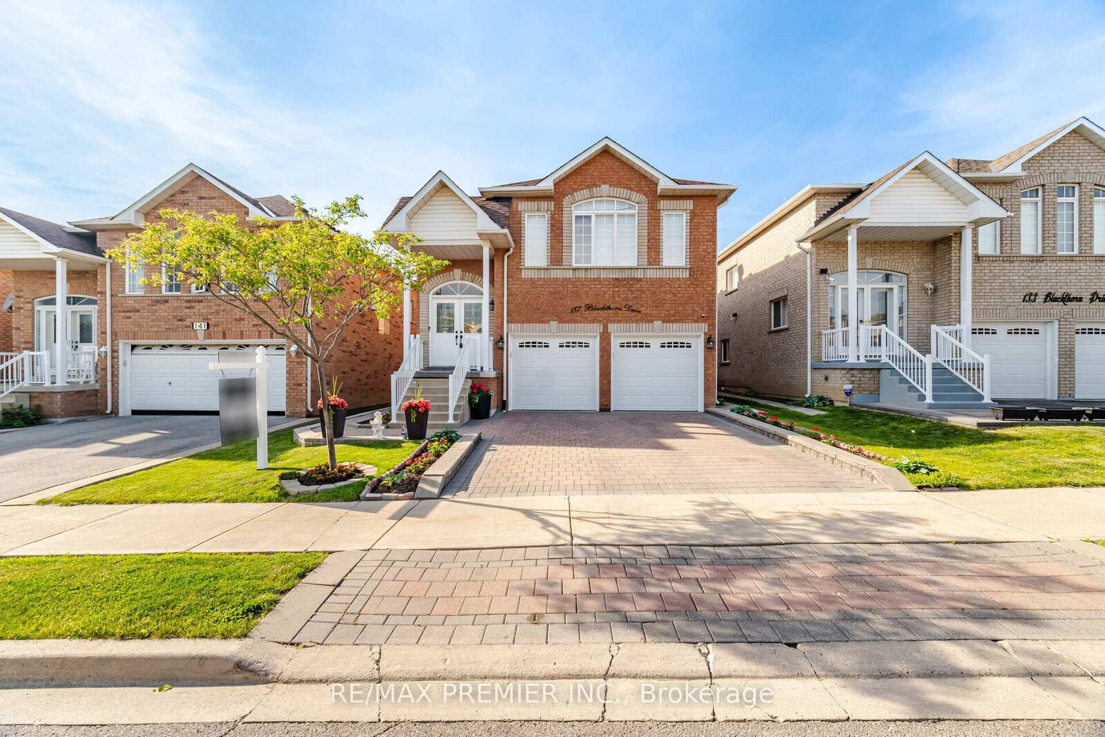 Property Photo: 137 Blackthorn Drive ON L6A 3N2