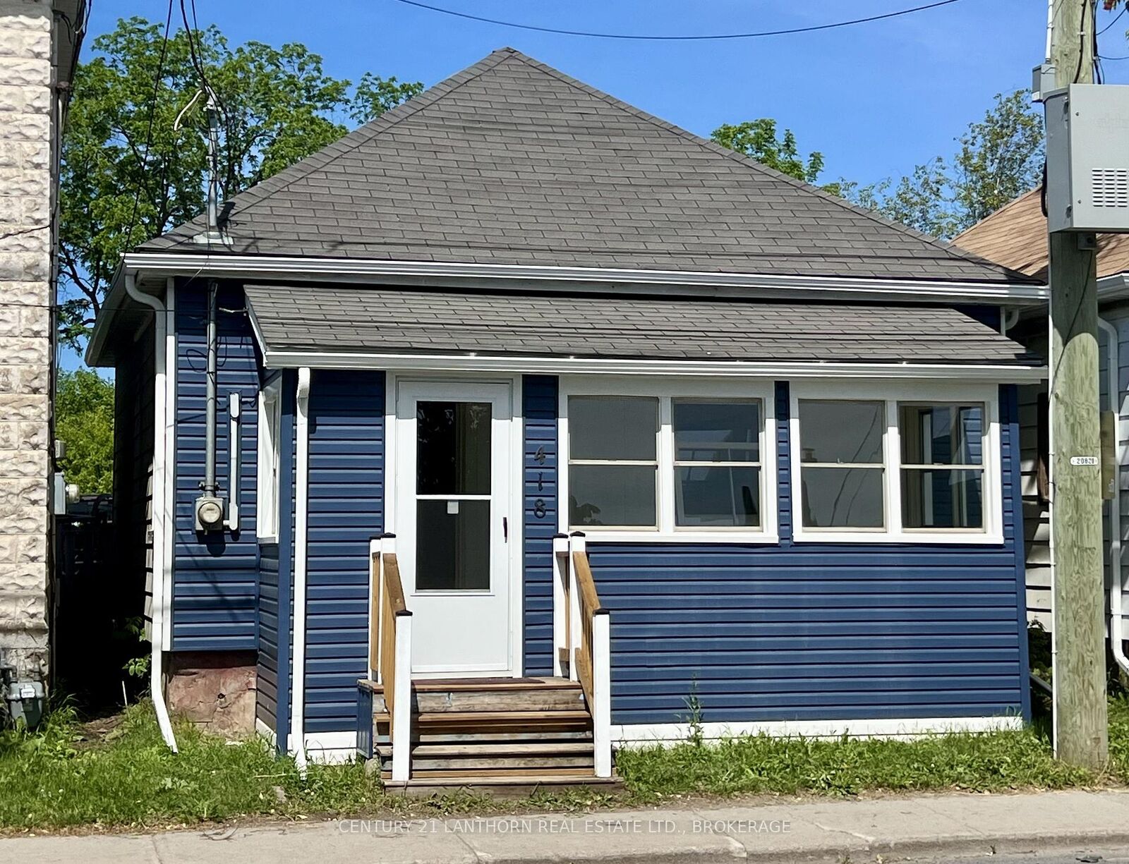 Photo de la propriété: 418 Montreal Street ON K7K 3H7