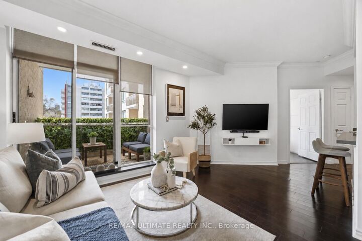 1750 Bayview Avenue 405 — photo 1