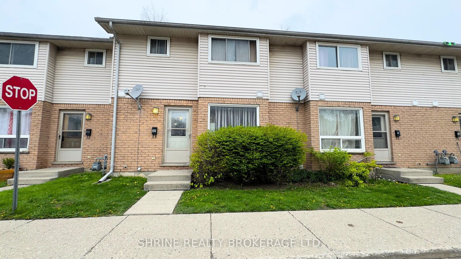 Property Photo: 550 Second Street 52 ON N5V 3S3