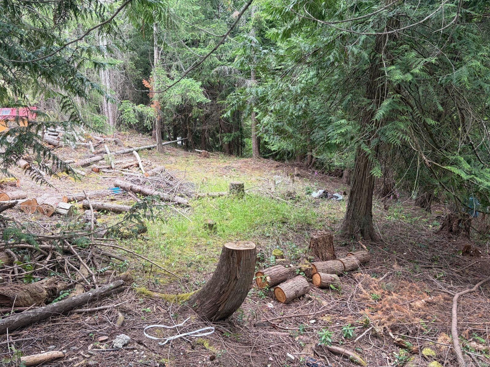 Property Photo: 2602 Gunwhale Rd BC V0N 2M2