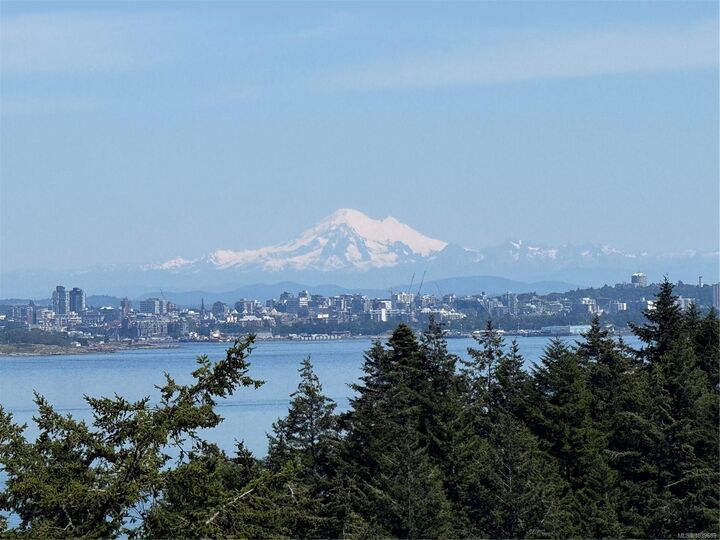 Property Photo: 3853 Graceland Dr BC V9C 4A6