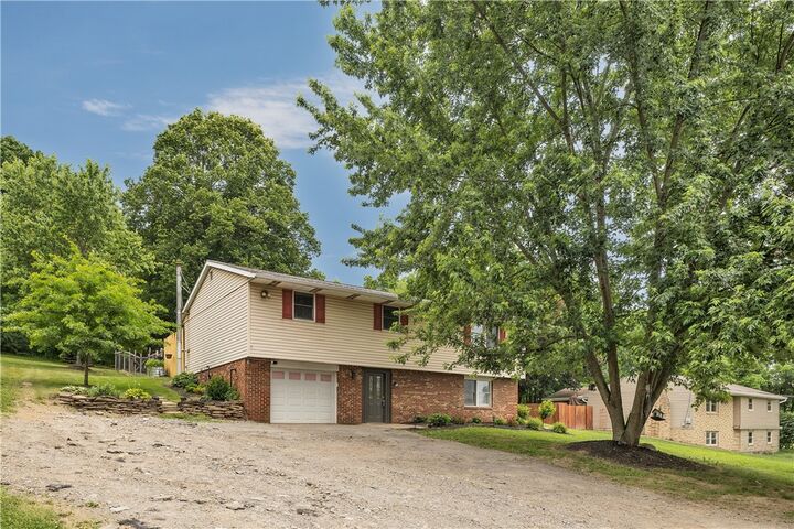 Property Photo:  146 Nursery Ln  PA 16002 
