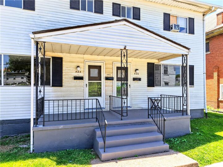 Property Photo: 424-426 Connecticut Ave PA 15074
