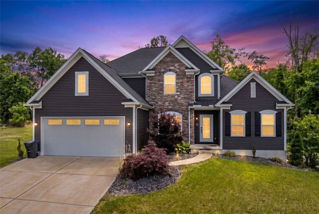 Property Photo: 102 Eagle Lane PA 15067
