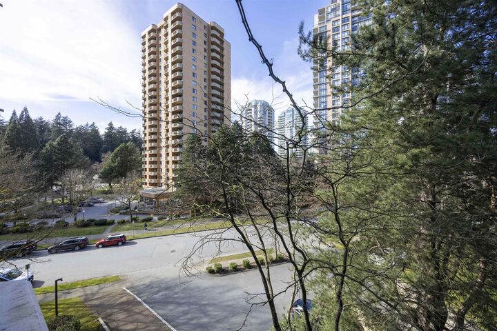 6282 Kathleen Avenue 502 — photo 1