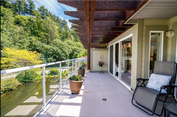 Property Photo: 1120 Tsatsu Shores Drive 318 BC V4M 4G3