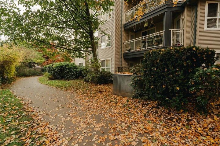 Property Photo:  8115 121A Street 309  BC V3W 1J2 