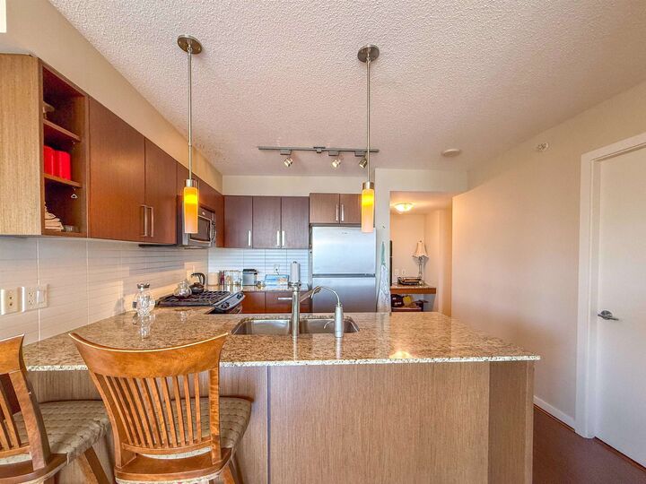 Property Photo: 9868 Cameron Street 905 BC V3J 0A5