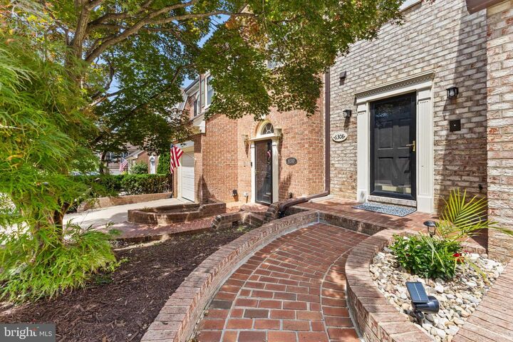 Property Photo:  6308 Chaucer View Circle  VA 22304 
