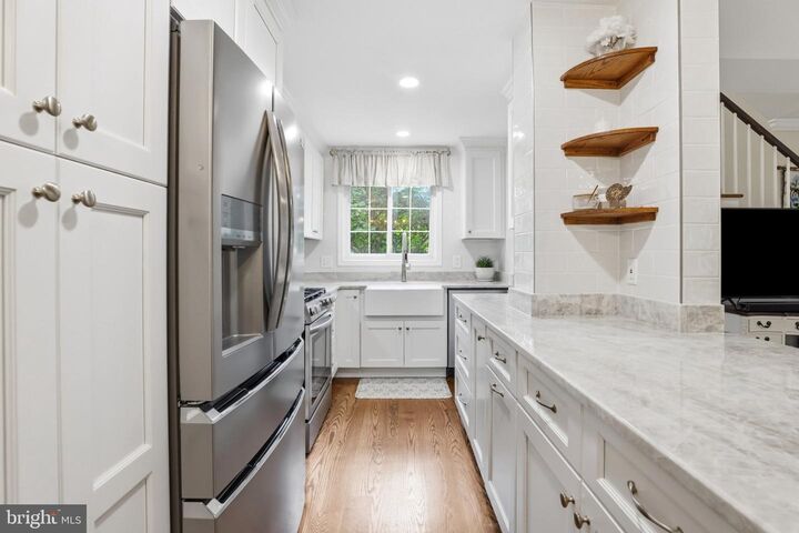 Property Photo:  3128 Martha Custis Drive  VA 22302 
