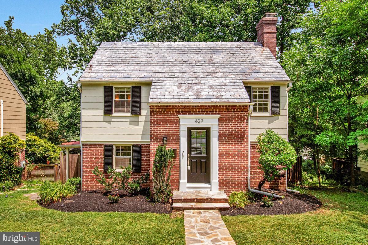 Property Photo: 829 Glen Allen Drive MD 21229