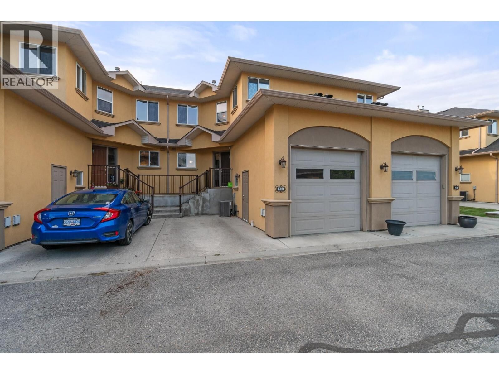 Property Photo:  218 Glen Park Drive 21  BC V1V 2W3 