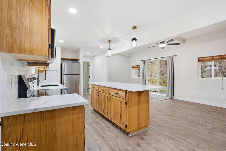 Property Photo:  43143 Riverview Dr Unit 8  ID 83839 