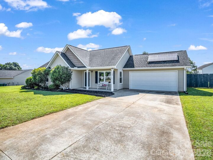 Property Photo:  169 Oak Brook Lane  SC 29341 