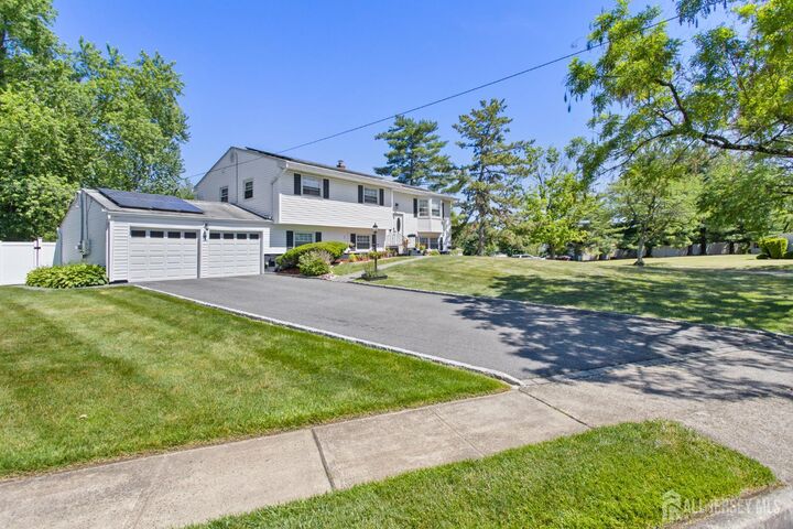 Property Photo: 7 Vauxhall Road NJ 08816
