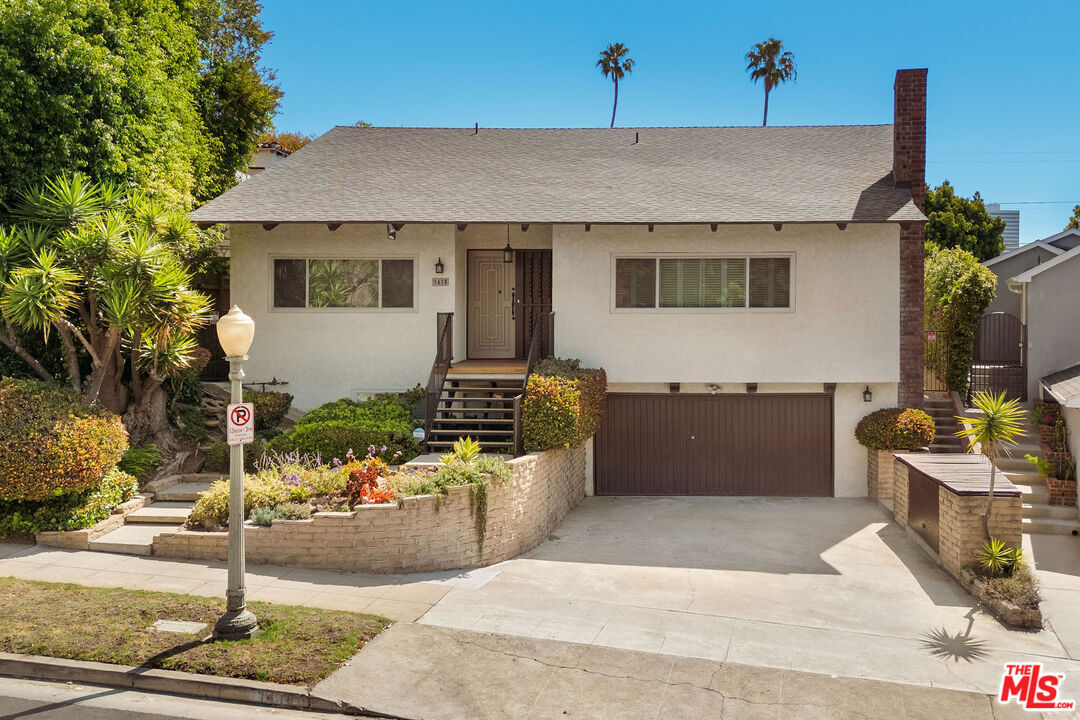 Property Photo: 1418 Warner Ave CA 90024