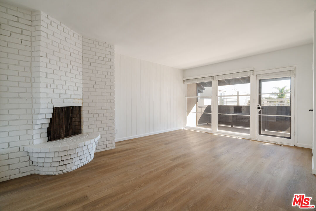 Property Photo: 1147 Horn Ave CA 90069