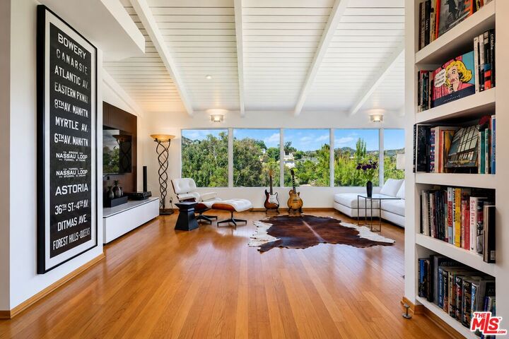 Property Photo:  3162 Durand Dr  CA 90068 