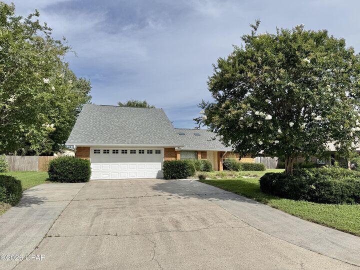 Property Photo:  1428 Blue Grass Lane  FL 32444 