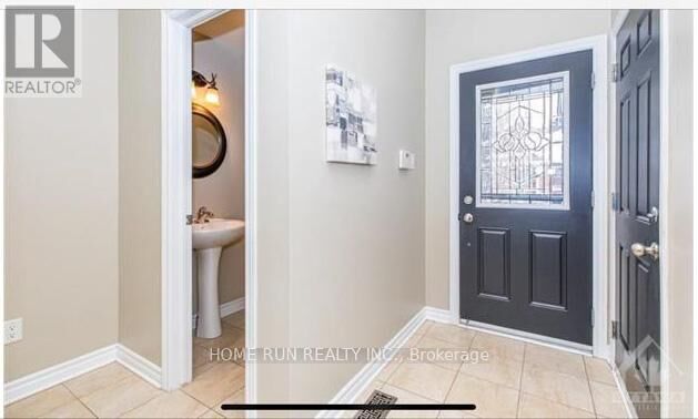 Property Photo: 395 Statewood Drive ON K2K 0B7