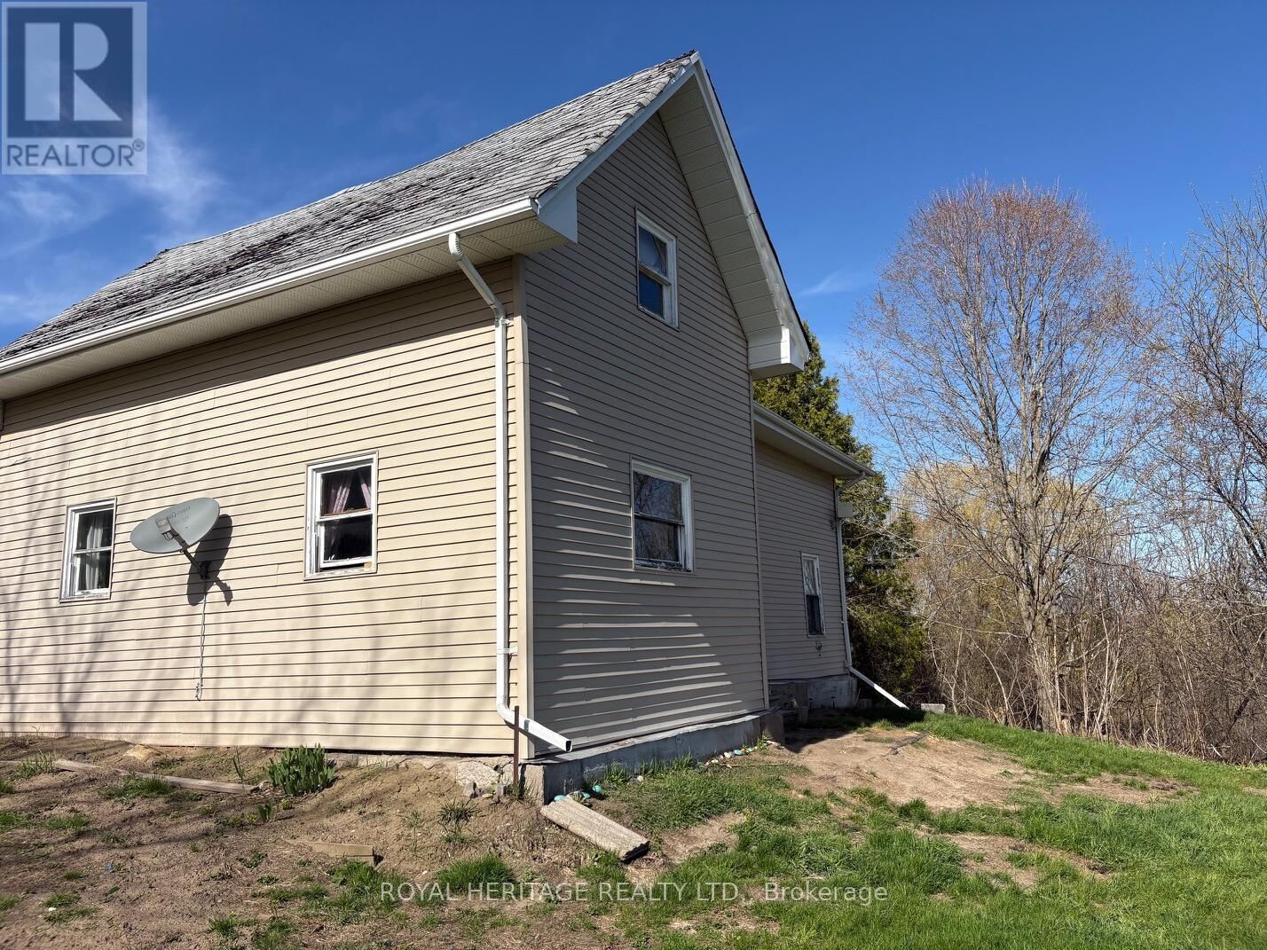 Property Photo: 322 Dingman Road ON K0K 1M0