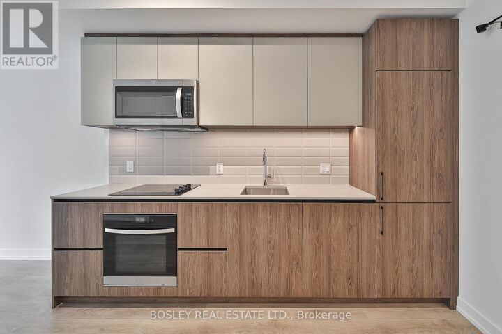Property Photo: 150 Logan Avenue 212 ON M4M 0E4