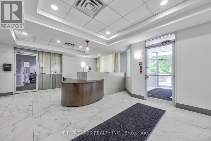 Property Photo:  650 Lawrence Avenue West 725  ON M6A 3E8 