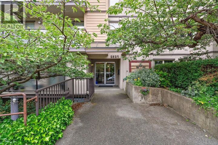 Property Photo: 2527 Quadra Street 206 BC V8T 4E1