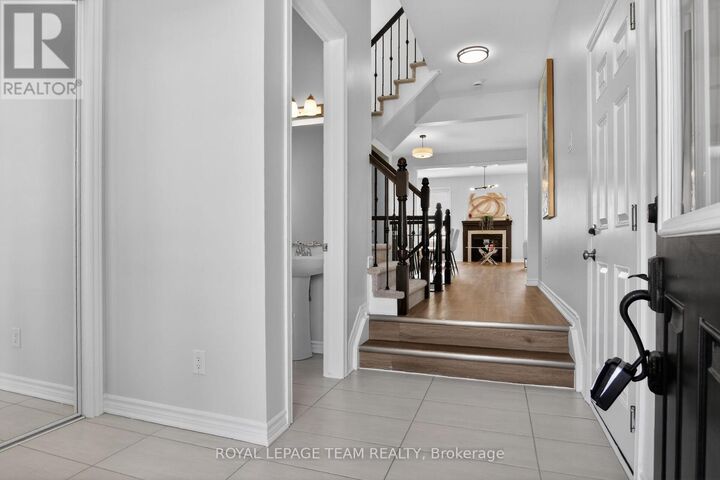 Property Photo:  925 Whimbrel Way  ON K2J 6C5 