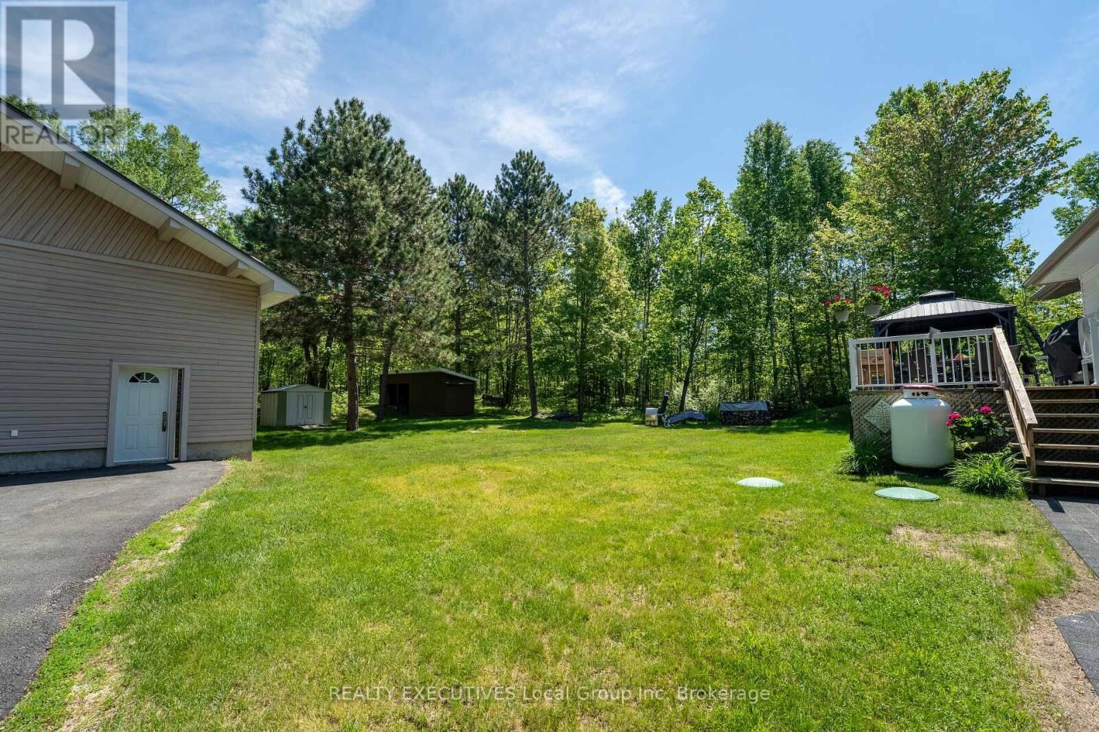 Property Photo: 190 Mirimishi Road ON P0H 1K0