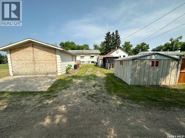 Property Photo: 237 Windsor Avenue SK S0A 1S0