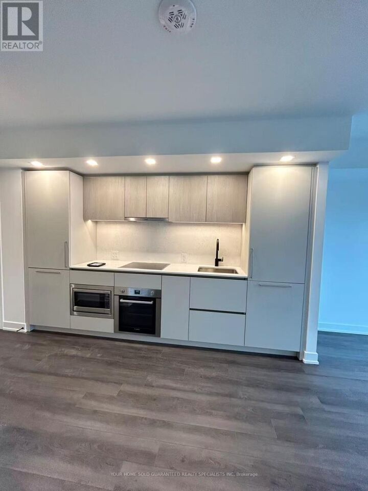 Property Photo:  609 Sherbourne Street 905  ON M4X 0A4 