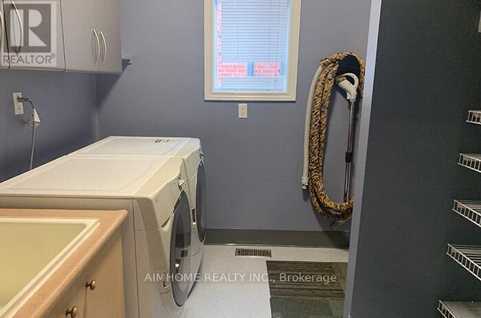 Property Photo:  117 Snively Street  ON L4E 4N9 