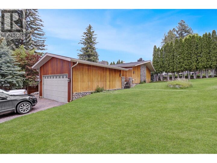 Property Photo: 712 17 Avenue BC V1C 3B7