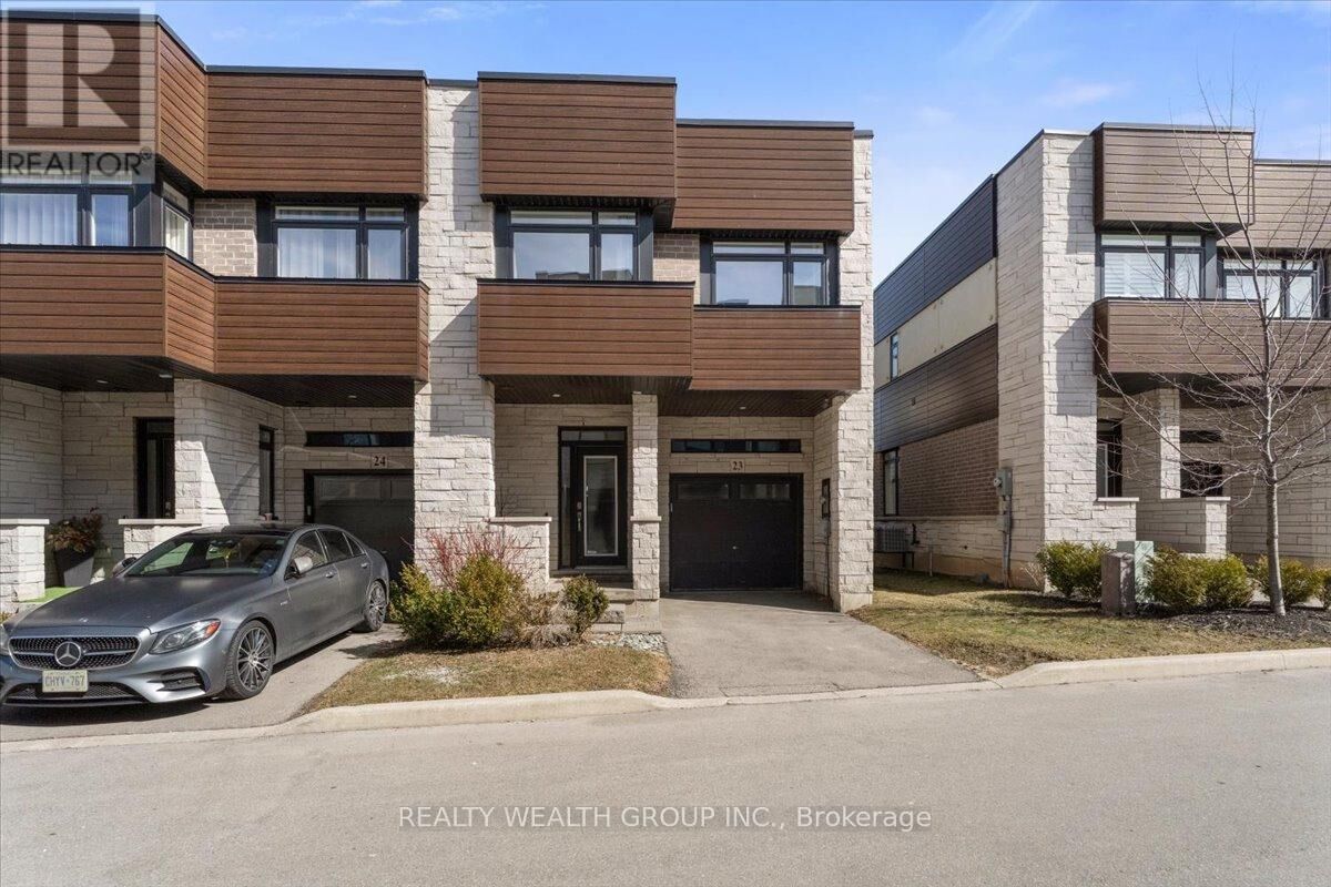 Property Photo:  35 Midhurst Heights 23  ON L8J 0K9 