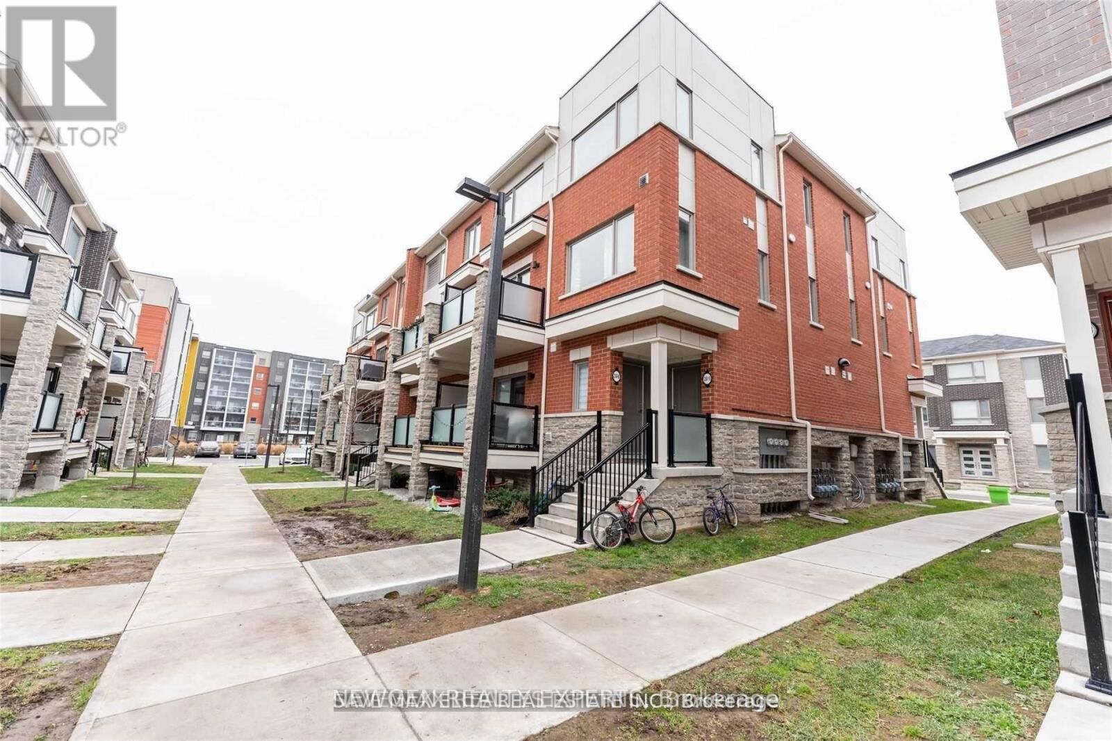 Property Photo: 250 Lagerfeld Drive 8 ON L7A 5G9
