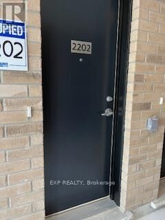 Property Photo:  58 Elizabeth St Street South 2202  ON L4C 5W2 