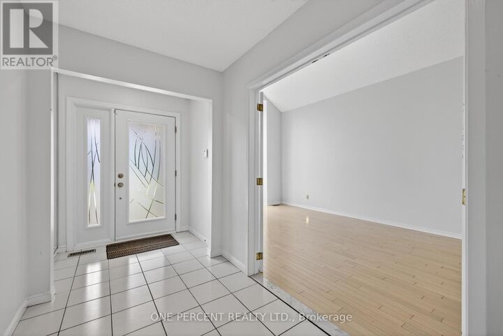 Property Photo:  6343 Mattice Avenue  ON K1C 2G1 