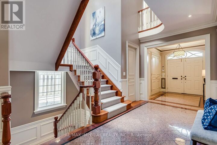 Property Photo:  270 Spring Garden Avenue  ON M2N 3G9 