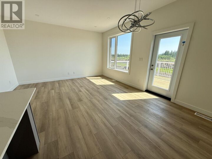 Property Photo: 156 Bruin Cres ON P7C 0C6
