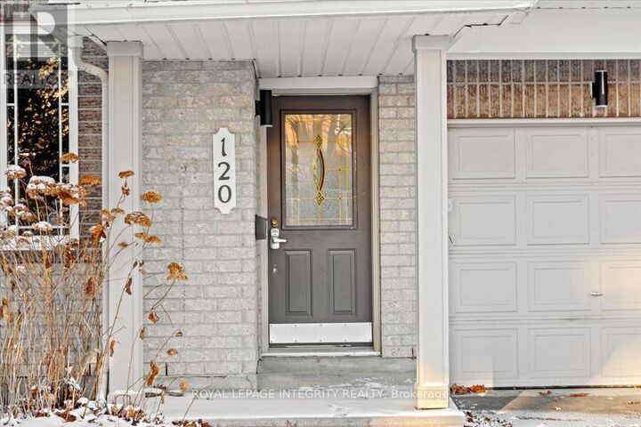 Property Photo: 120 Grovemont Drive ON K2G 6Z4